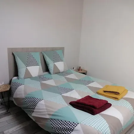 Climatise Avec Parking Prive Gratuit * Doué-la-Fontaine