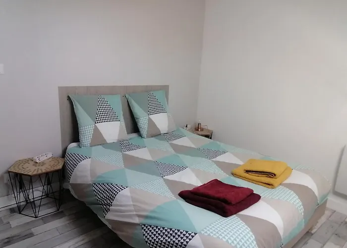 Climatisé Avec Parking Privé Gratuit * Doué-la-Fontaine